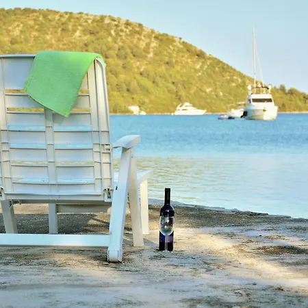 Holiday Telascica Bay * סאלי