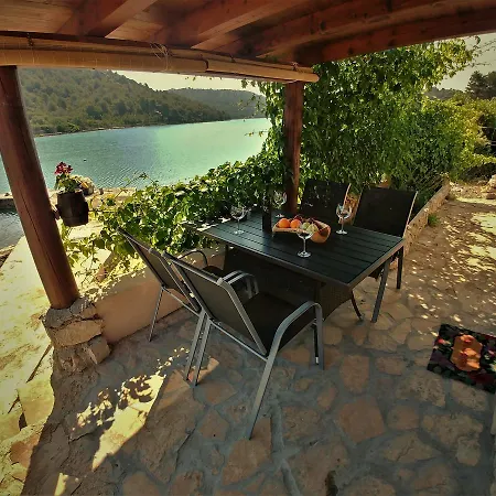 Holiday Telascica Bay Tatil Evi Sali