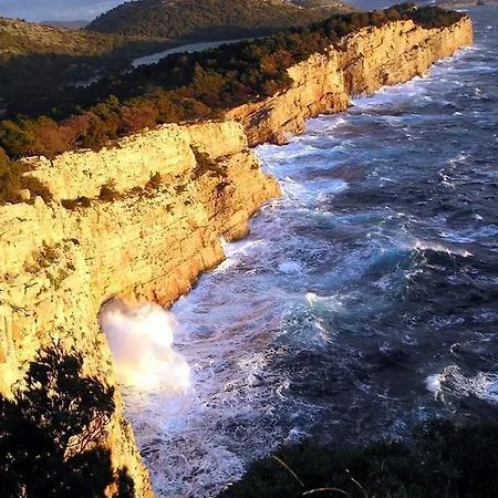 펜션 Holiday Telascica Bay 살리