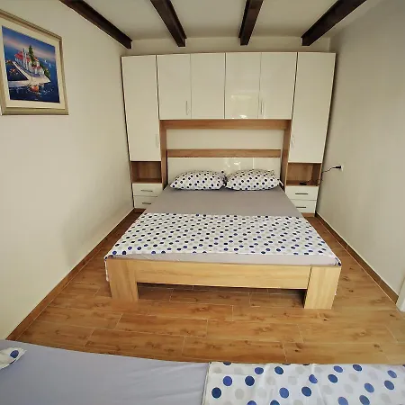펜션 Holiday Telascica Bay 살리